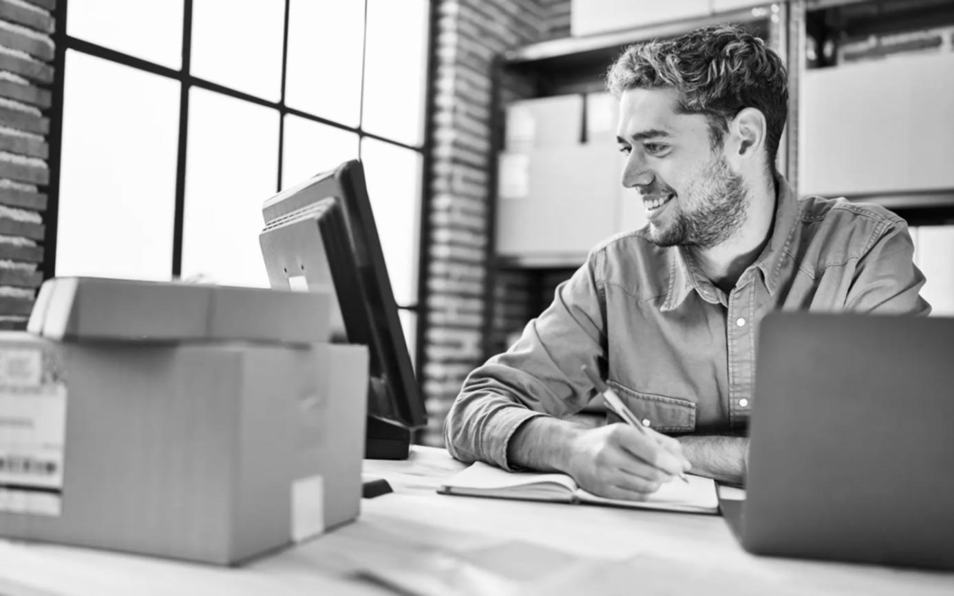 Teilnehmer beim Lernen von Finanzstrategien